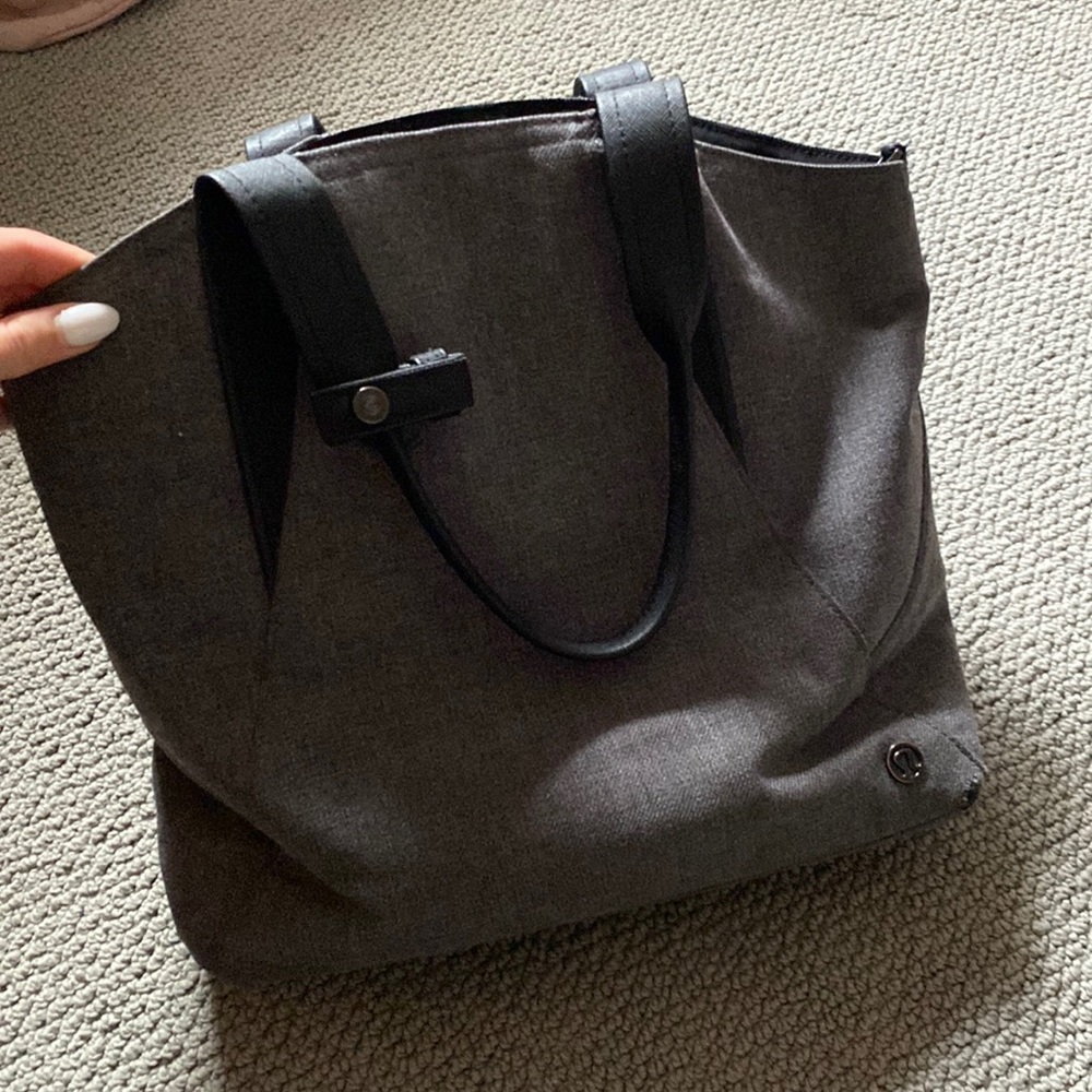 lululemon bag